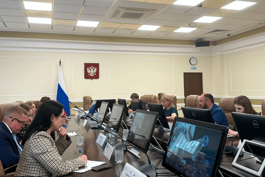 АНО «Экология» презентовала в Минприроды России лучшие экопросветительские практики российского бизнеса